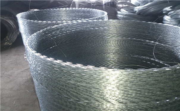 刺絲滾籠 刺絲滾籠