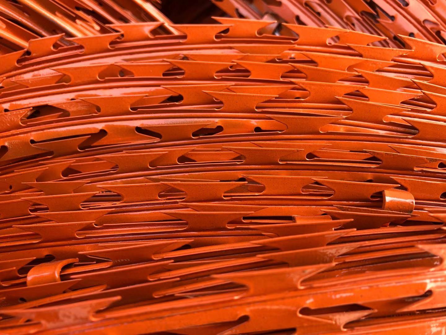 噴塑刀片刺繩 噴塑刀片刺繩