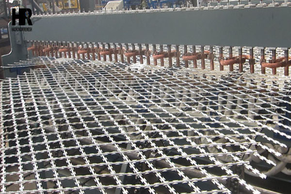 刀片刺網(wǎng)和普通刺繩的區(qū)別 刀片刺網(wǎng)和普通刺繩的區(qū)別