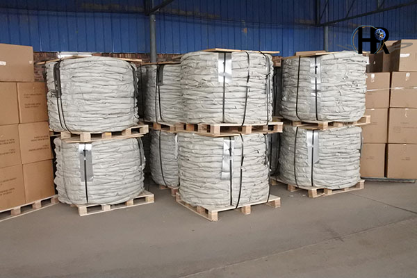 魚(yú)塘圍欄使用熱鍍鋅刺繩 魚(yú)塘圍欄使用熱鍍鋅刺繩